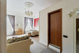 Гостиница Big Marine Санкт-Петербург Двухместный номер Делюкс с 1 кроватью или 2 отдельными кроватями и балконом-7