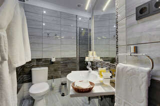 Гостиница Big Marine Санкт-Петербург Большой двухместный номер с 1 кроватью-5